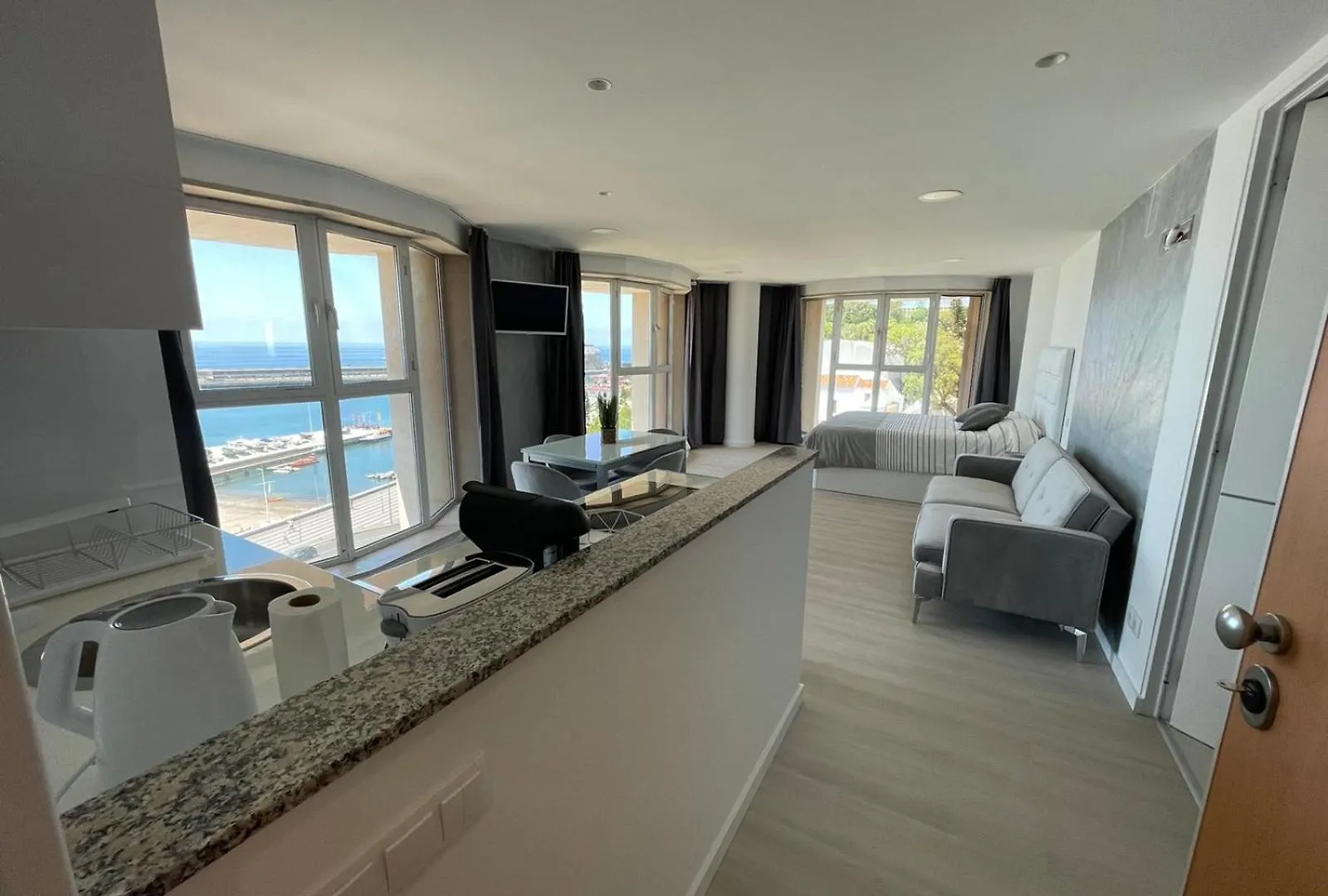 Center Marina View Silver Studio Funchal  Portugal